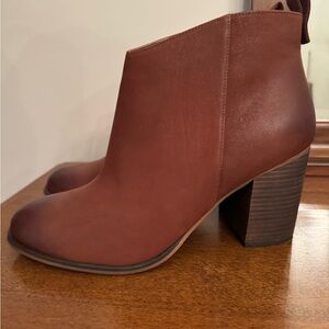 BP Lance Leather Block Heel Bootie